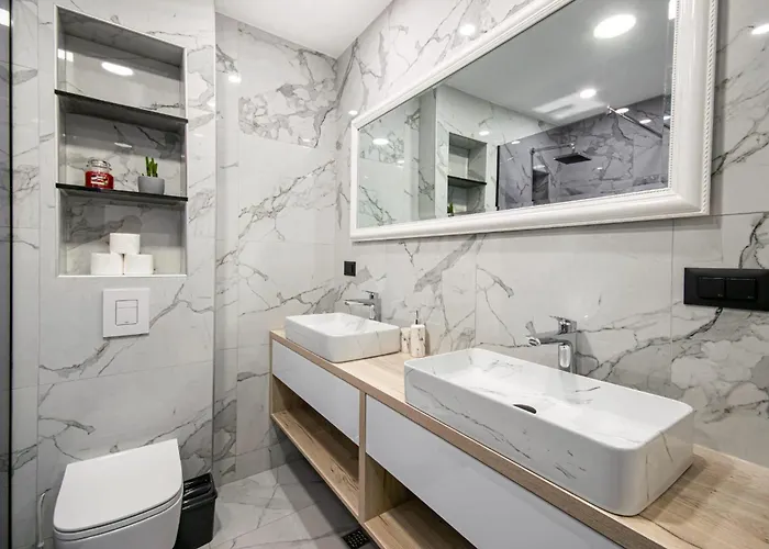 Family Rasic Apartment Makarska