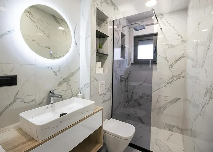 Apartment Family Rasic Makarska